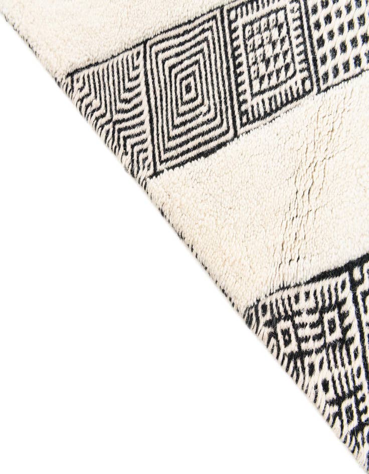 Detail image of  5' x 8'  Hand Woven Braided Jute Rug