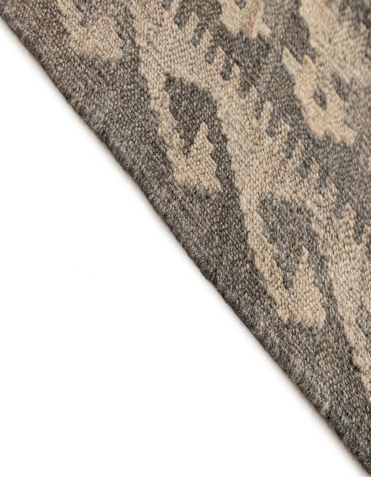 Detail image of  4' 1 x 5' 10  Hand Woven Kilim Maymana Wool Rug