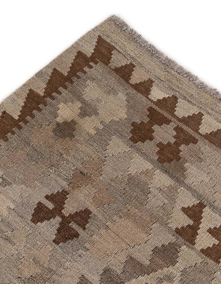 Detail image of  4' 6 x 5' 11  Hand Woven Kilim Maymana Wool Rug