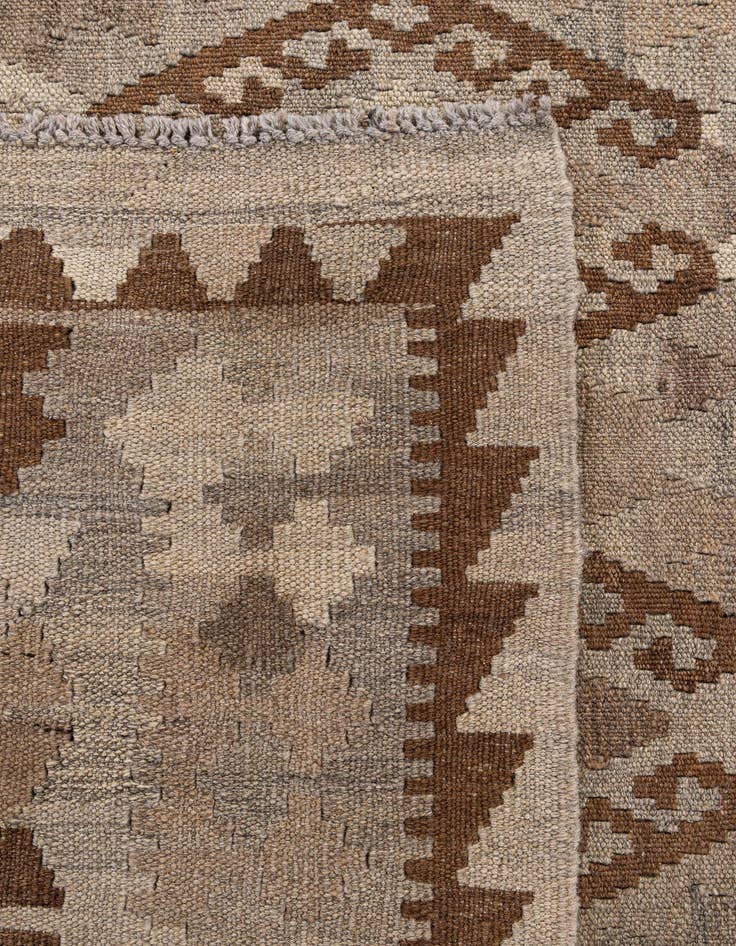Detail image of  4' 6 x 5' 11  Hand Woven Kilim Maymana Wool Rug