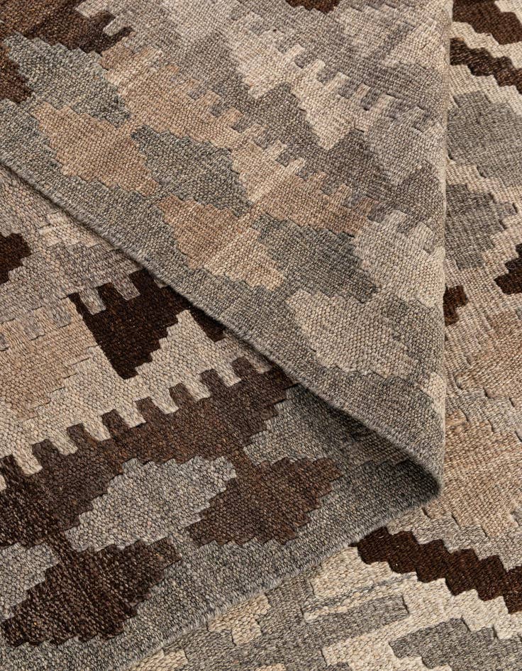 Detail image of  6' 9 x 9' 8  Hand Woven Kilim Maymana Wool Rug