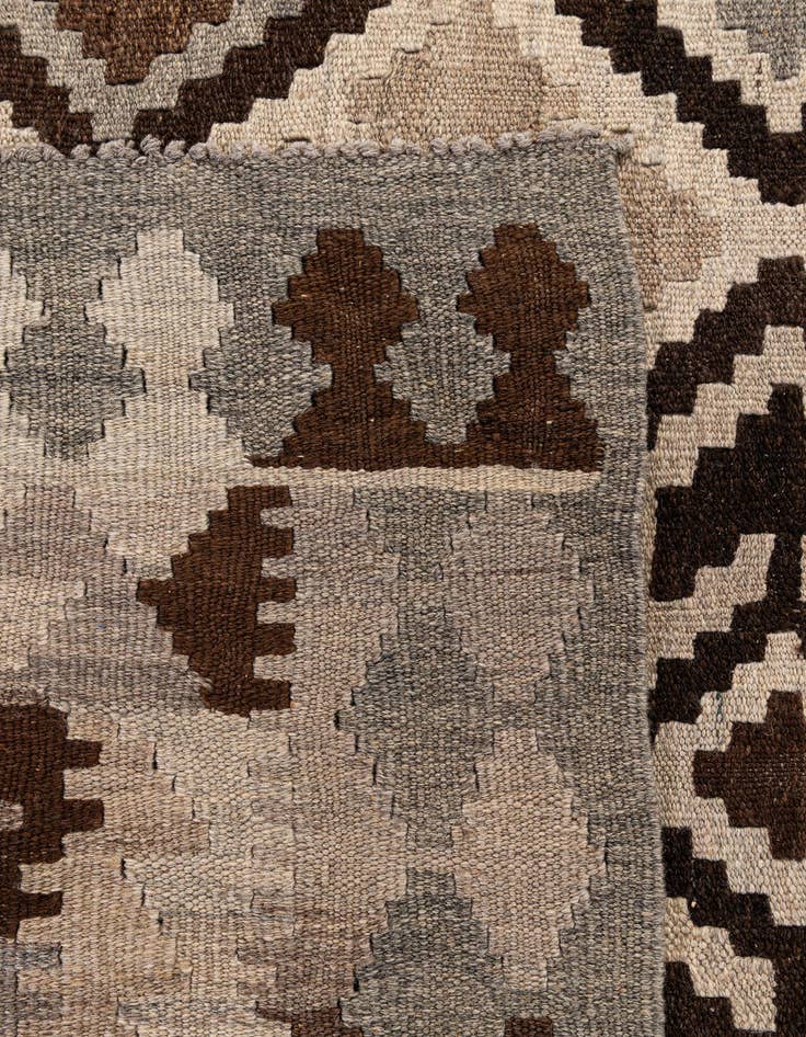 Detail image of  6' 9 x 9' 8  Hand Woven Kilim Maymana Wool Rug