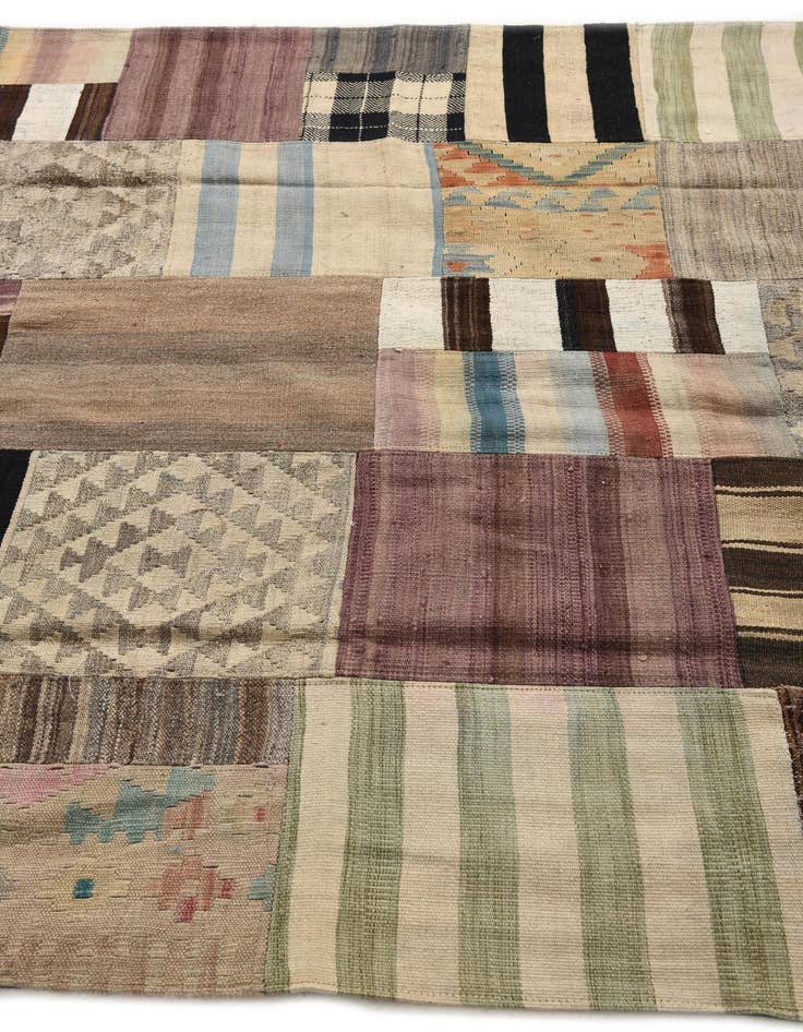 Detail image of  5' 6 x 8' 1  Hand Woven Kilim Patchwork Wool Rug