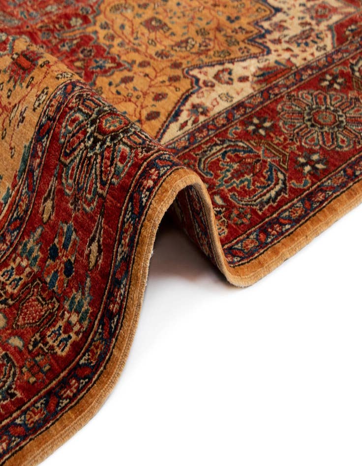 Detail image of  4' 1 x 5' 9 Sara Rug