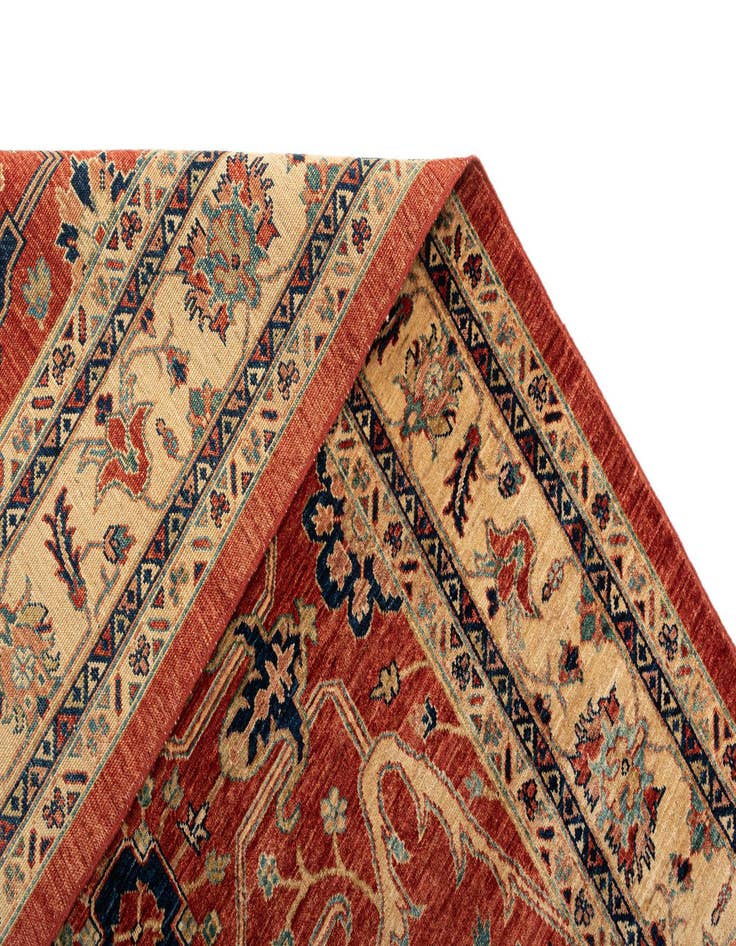 Detail image of  5' 5 x 8' 5 Sara Rug