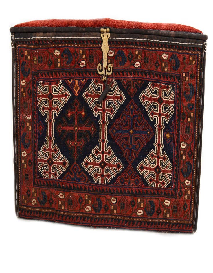 Detail image of  1' 7 x 3'  Hand Knotted Furniture Trunk