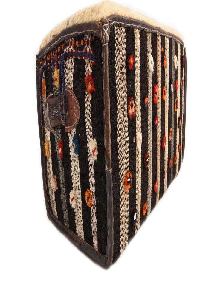 Detail image of  1' 4 x 2' 4  Hand Knotted Furniture Trunk