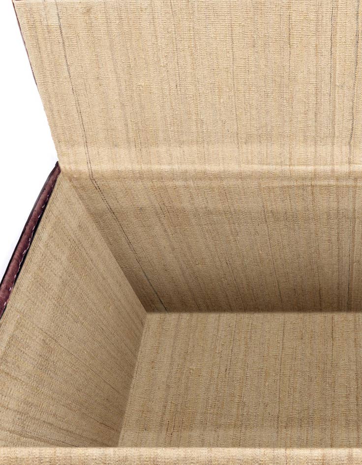 Detail image of  1' 6 x 3' 1  Hand Knotted Furniture Trunk