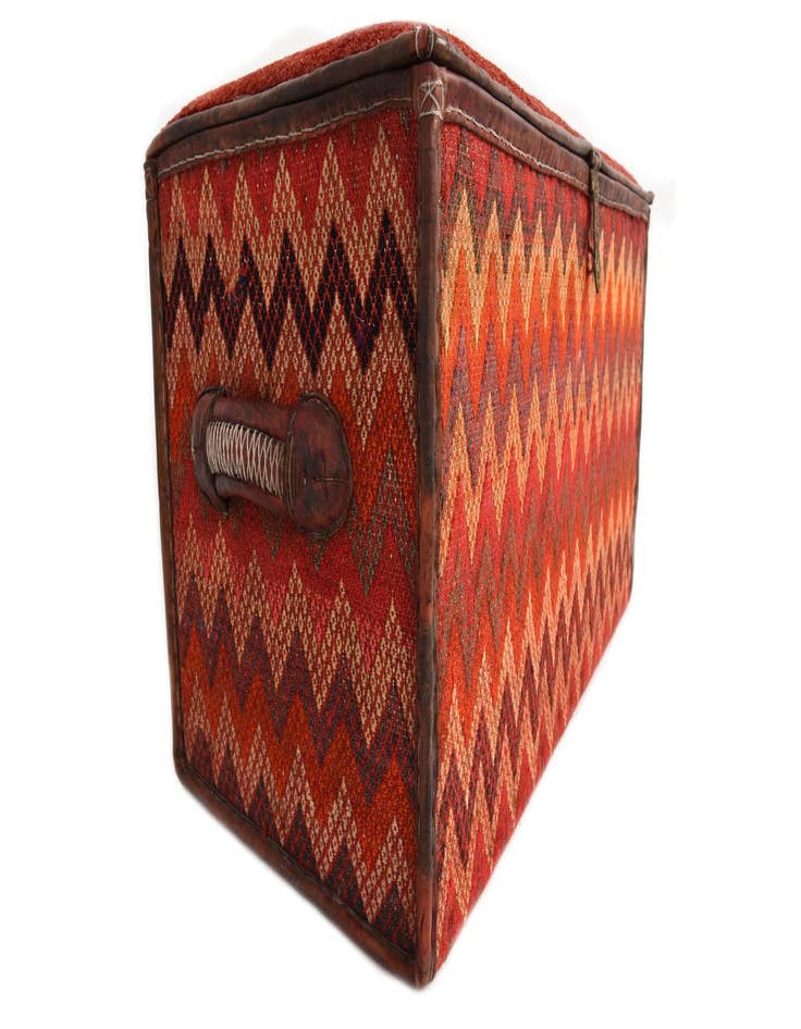 Detail image of  1' 7 x 3' 1  Hand Knotted Furniture Trunk