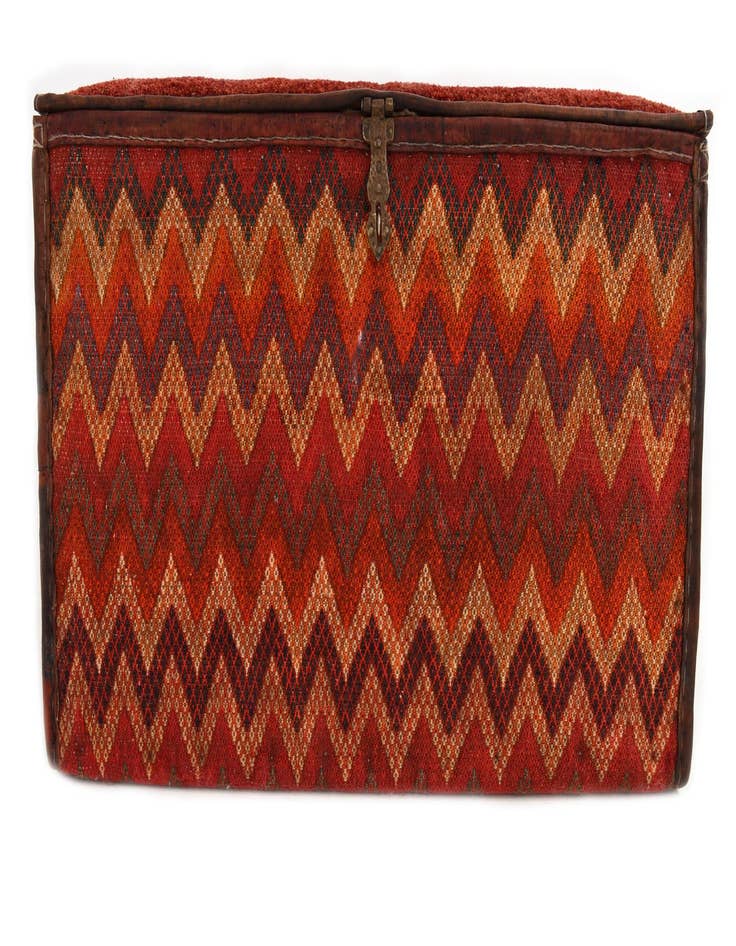 Detail image of  1' 7 x 3' 1  Hand Knotted Furniture Trunk