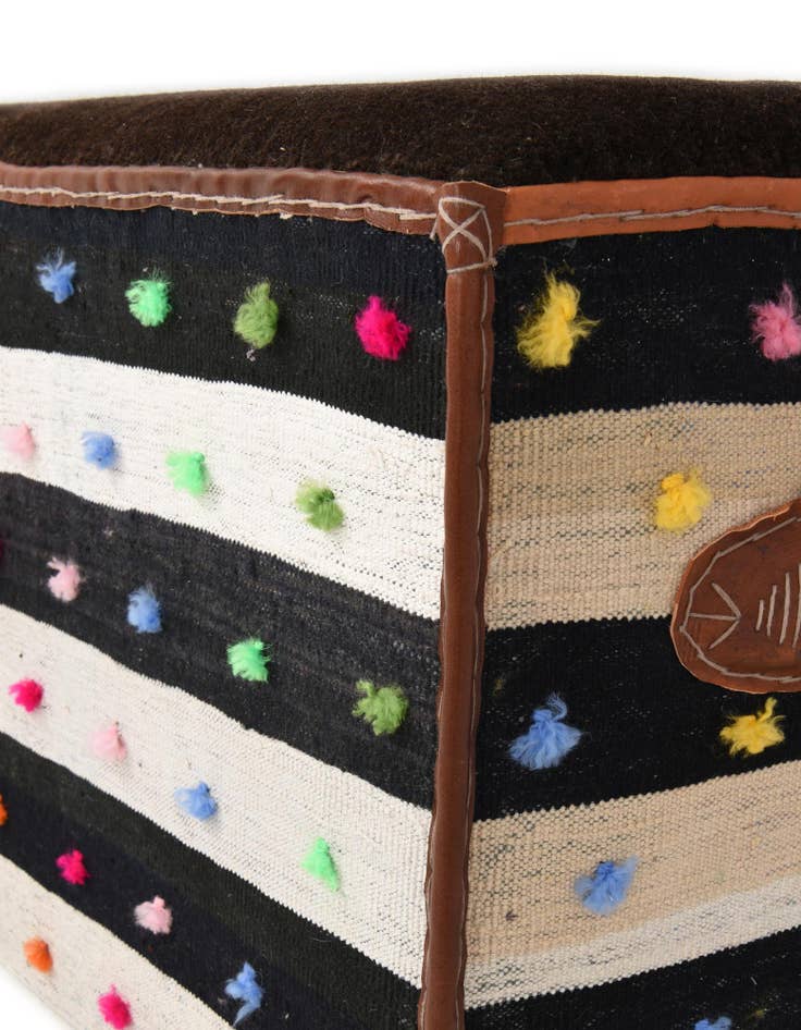 Detail image of  1' 7 x 3' 5  Hand Knotted Furniture Trunk