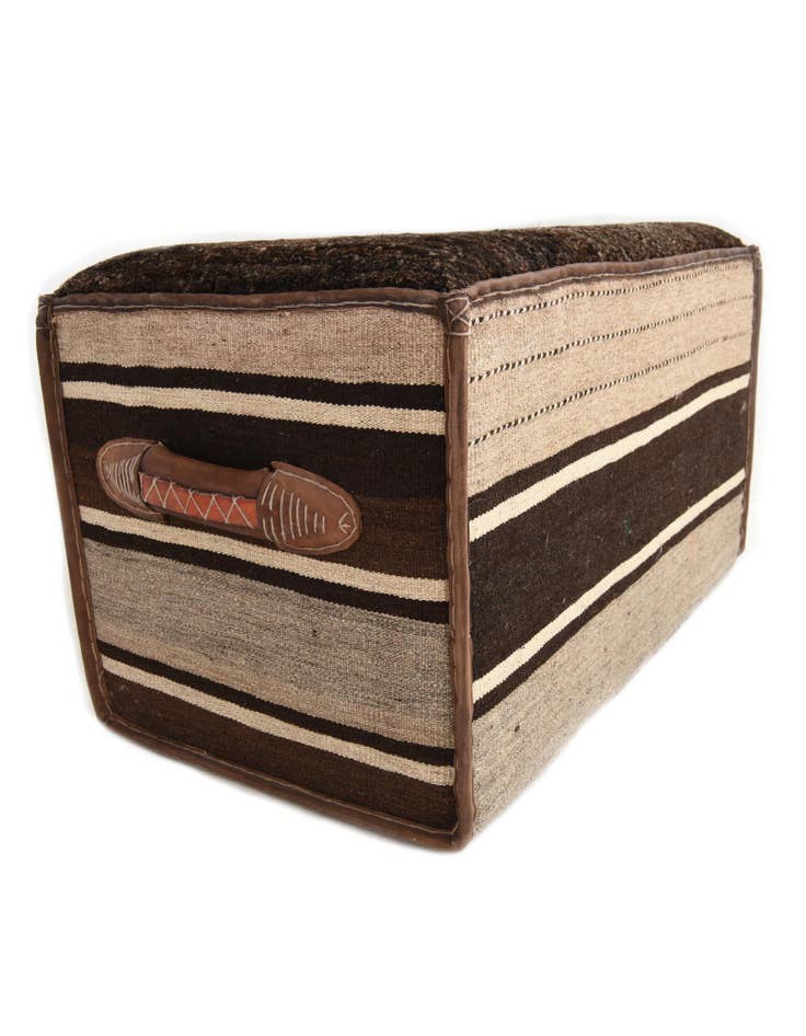 Detail image of  1' 7 x 2' 9  Hand Knotted Furniture Trunk