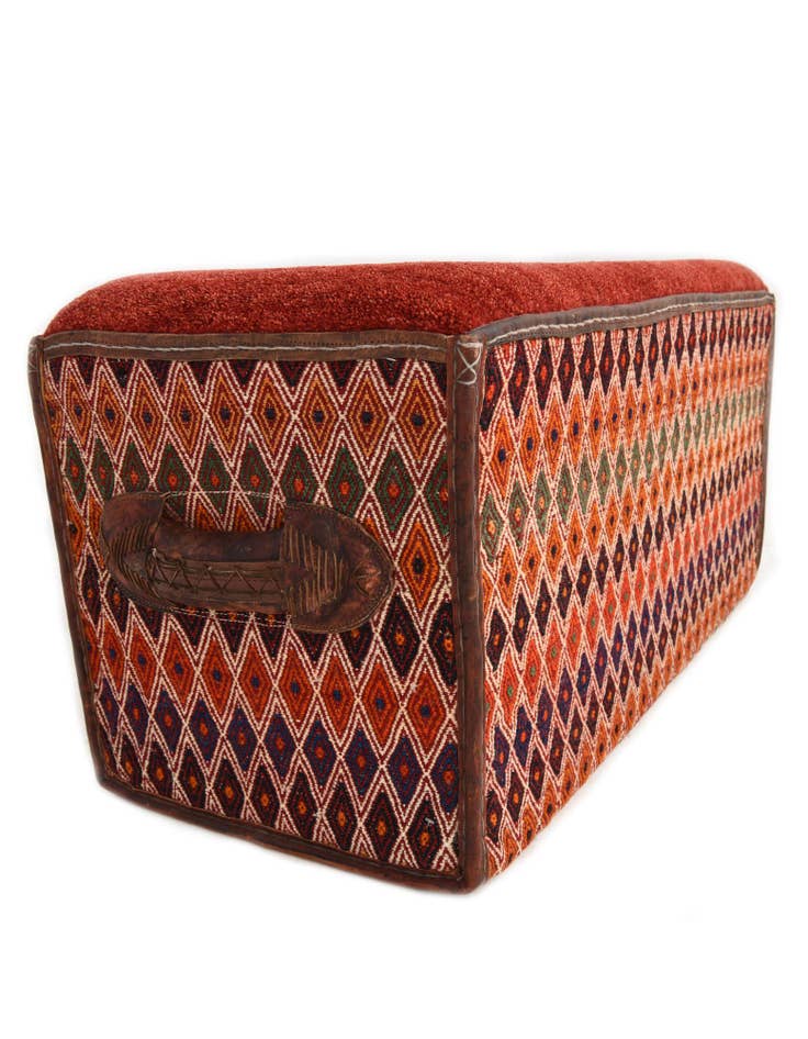 Detail image of  1' 5 x 3' 2  Hand Knotted Furniture Trunk