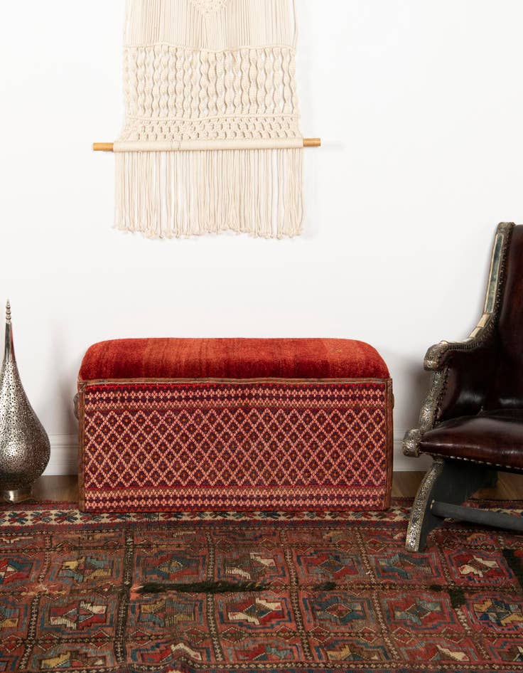 Detail image of  1' 4 x 3'  Hand Knotted Furniture Trunk