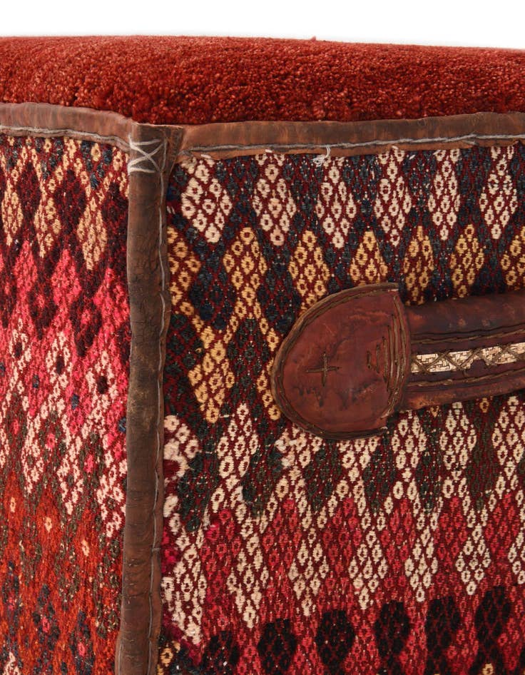 Detail image of  1' 6 x 2' 10  Hand Knotted Furniture Trunk