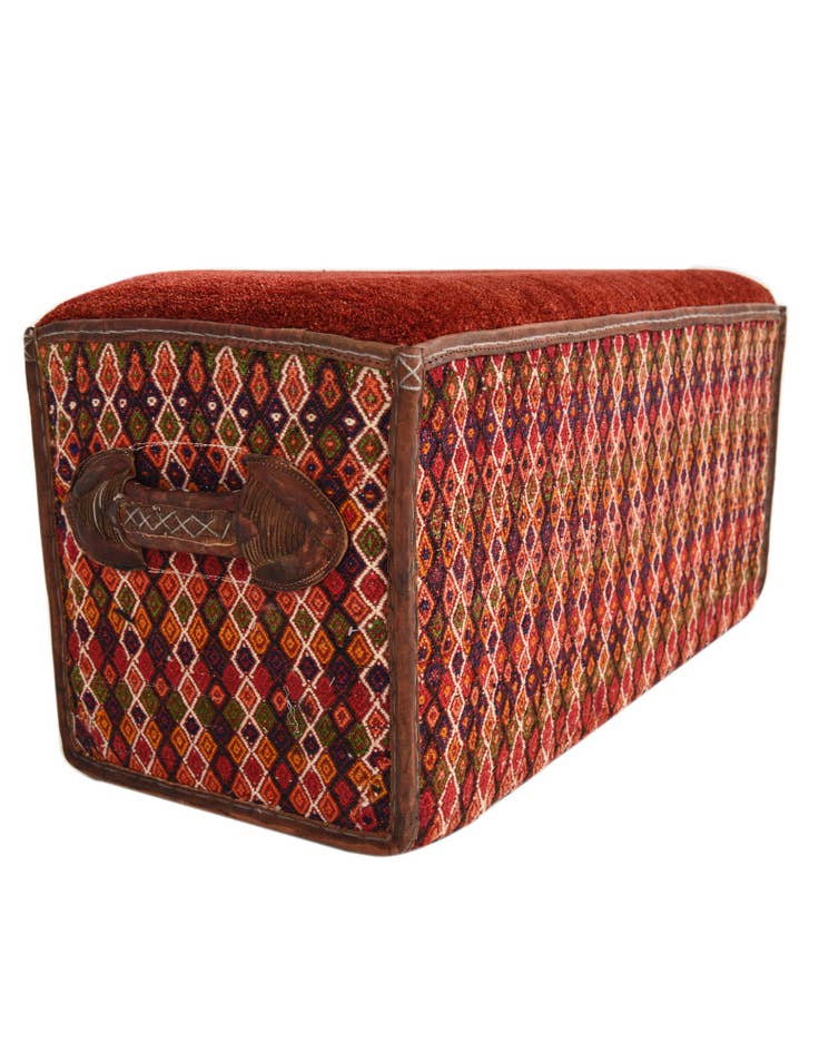 Detail image of  1' 4 x 3'  Hand Knotted Furniture Trunk