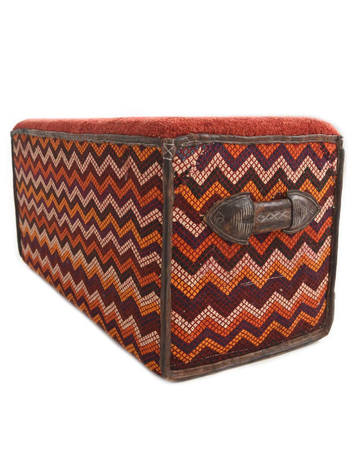 Detail image of  1' 7 x 3' 5  Hand Knotted Furniture Trunk