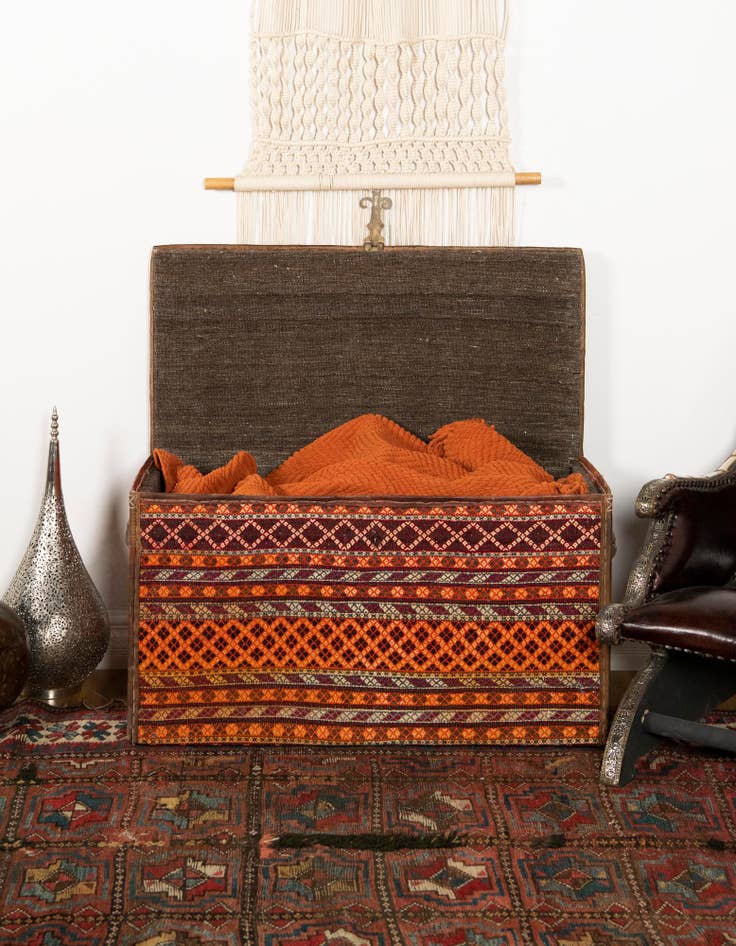 Detail image of  1' 7 x 3'  Hand Knotted Furniture Trunk