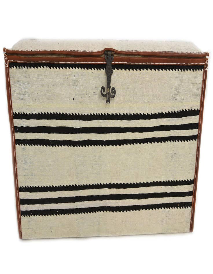 Detail image of  1' 7 x 3' 1  Hand Knotted Furniture Trunk