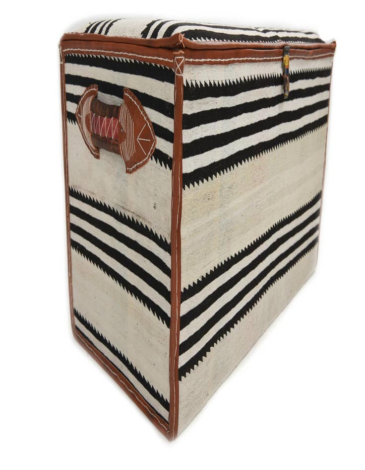 Detail image of  1' 7 x 3'  Hand Knotted Furniture Trunk