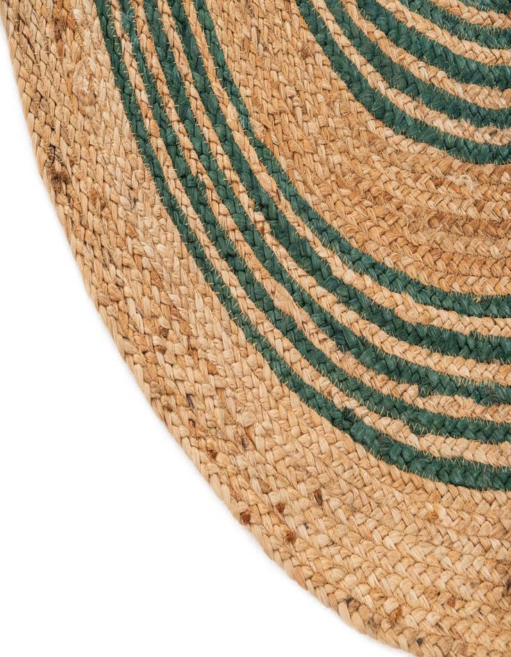 Detail image of  3' 8 x 3' 8  Hand Braided Christmas Tree Skirt