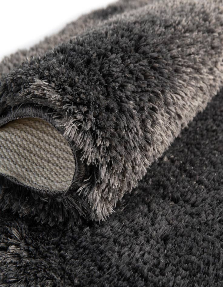 Detail image of  1' 8 x 2' 7 Bano Luxe Bath Mat