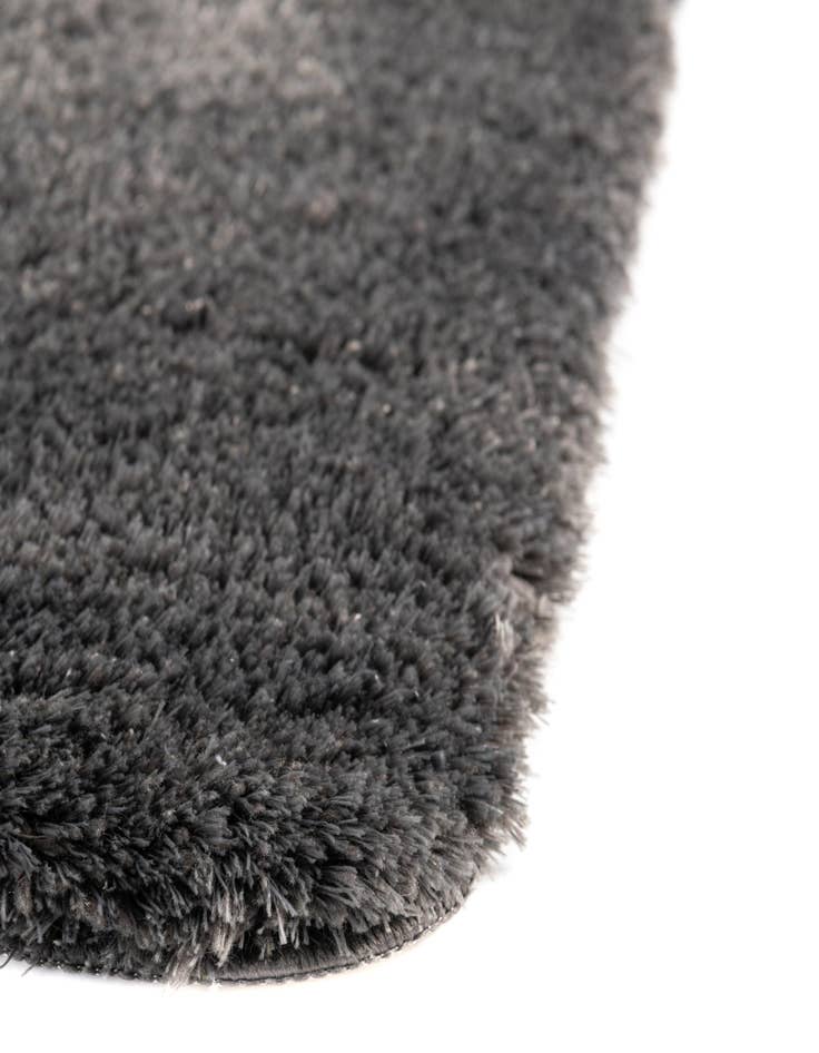 Detail image of  1' 8 x 2' 7 Bano Luxe Bath Mat