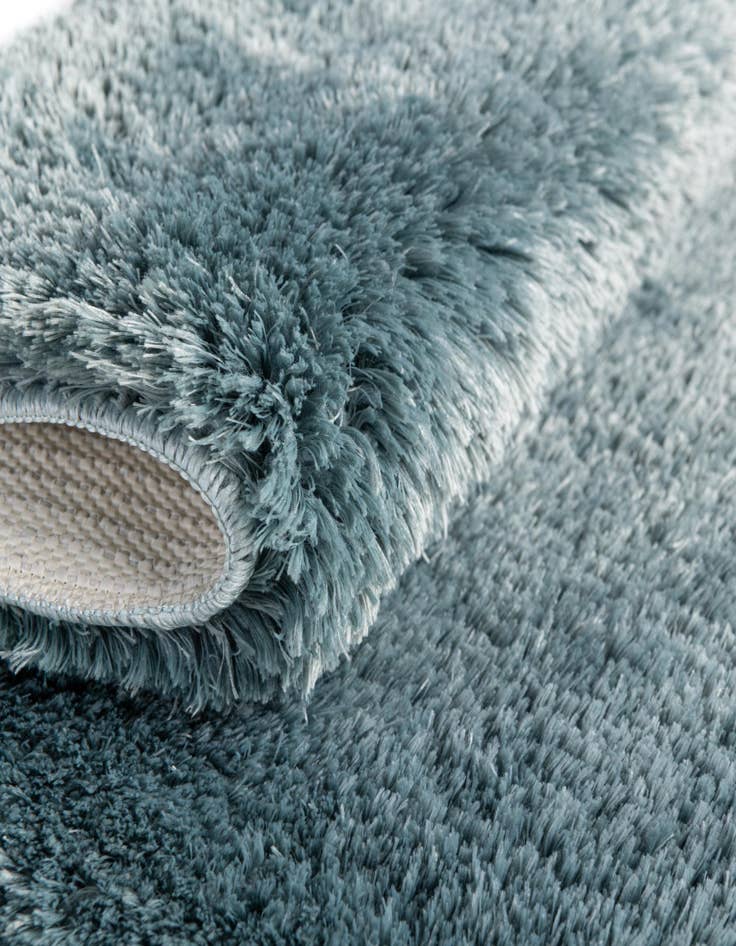 Detail image of  1' 8 x 2' 7 Bano Luxe Bath Mat