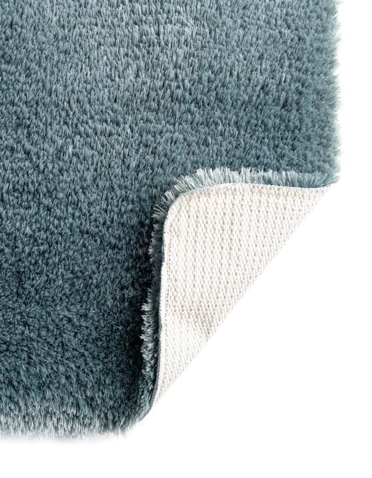 Detail image of  1' 8 x 2' 7 Bano Luxe Bath Mat