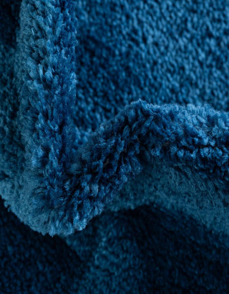 Detail image of  1' 8 x 2' 7 Bano Everyday Bath Mat