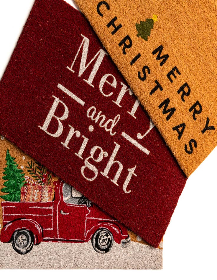 Detail image of  1' 6 x 2' 6 Christmas Truck Doormat