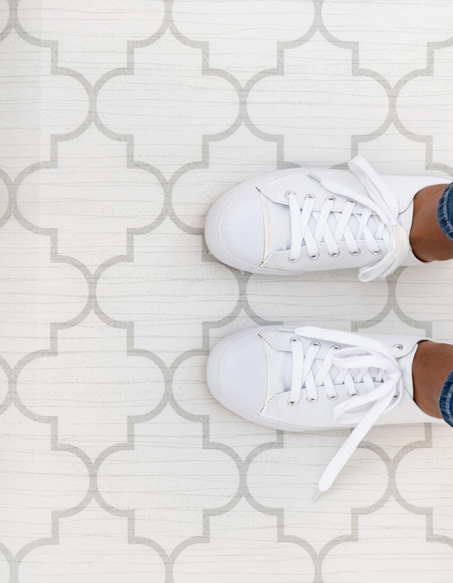 White Gray 2' x 5' Trellis Anti-Fatigue Comfort Mat | Rugs.com