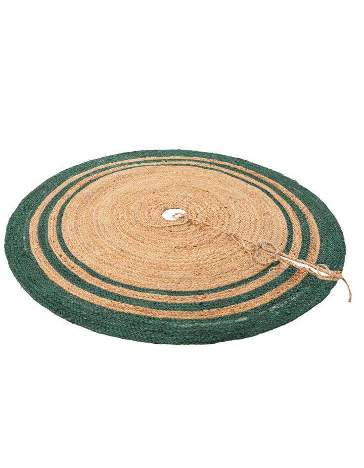 Detail image of  4' 1 x 4' 1  Hand Braided Christmas Tree Skirt
