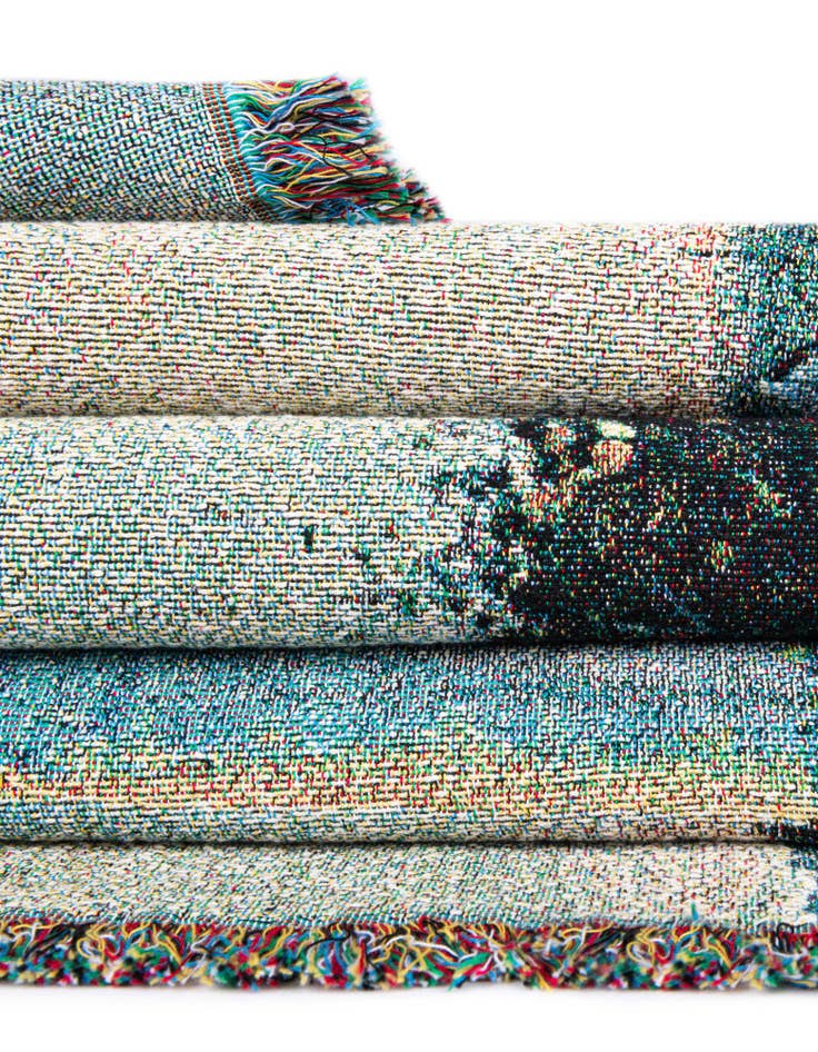 Detail image of 4' 6 x 6' Morning Light Throw Blanket