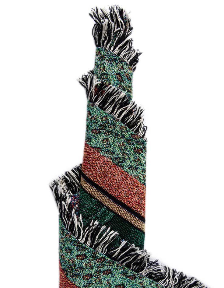 Detail image of 4' 6 x 6' Leap Frog Decor Throw Blanket