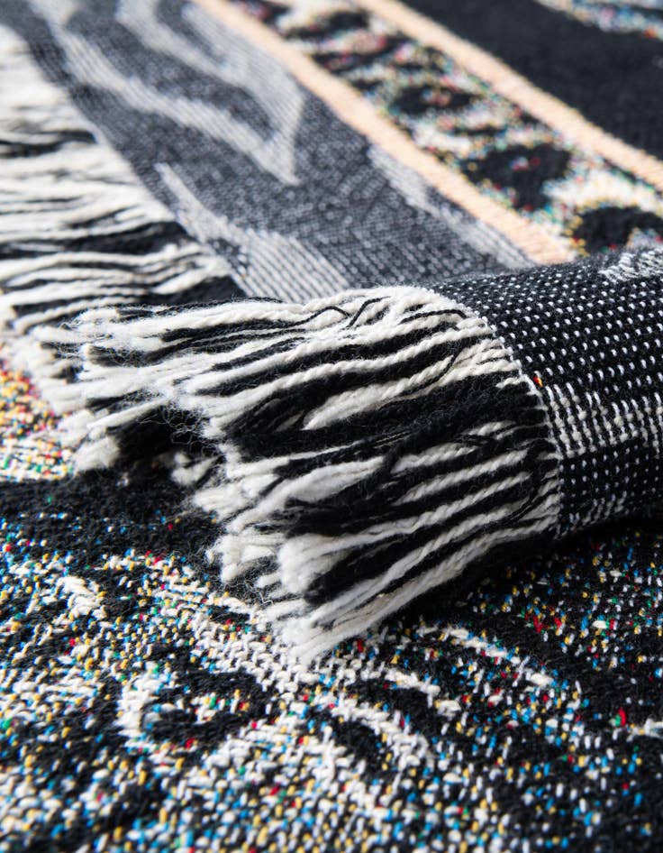 Detail image of 4' 6 x 6' Purrfect Cats Throw Blanket