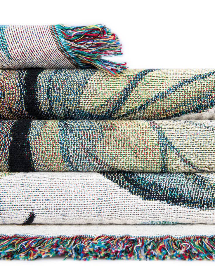 Detail image of 4' 6 x 6' Insects 3 Throw Blanket