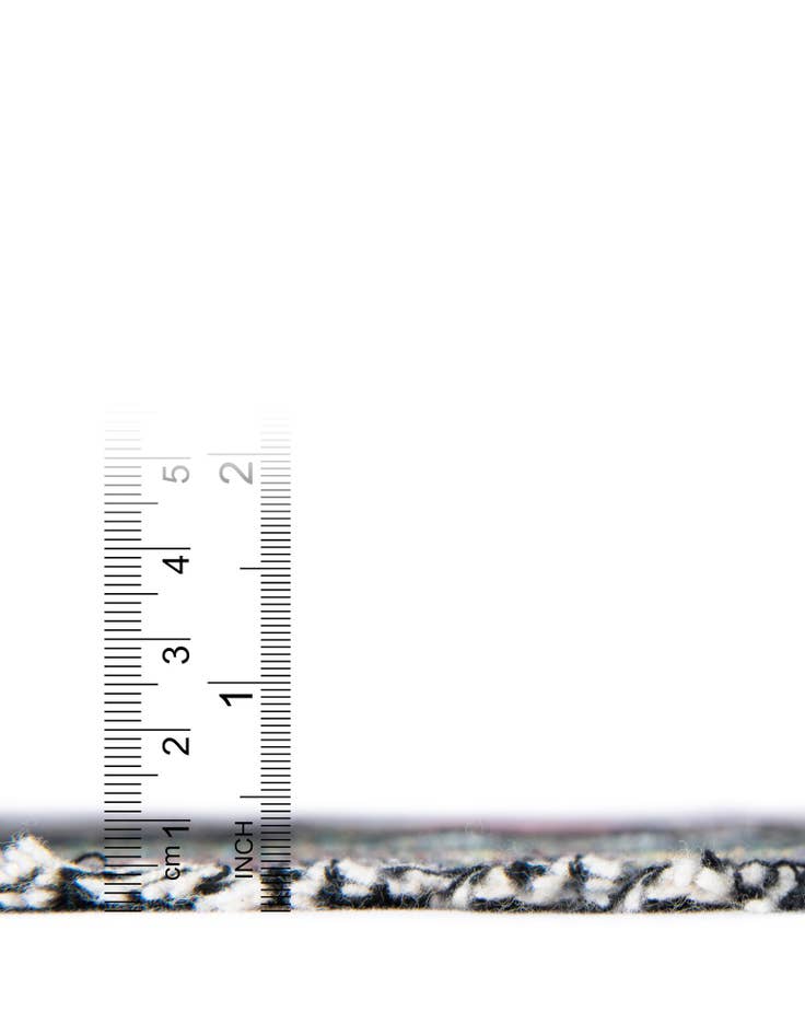 Detail image of 4' 6 x 6' The Lenno Shore Throw Blanket