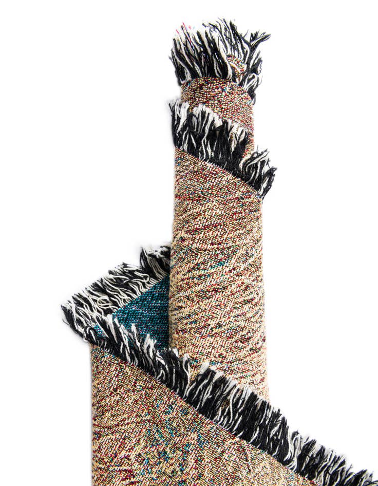 Detail image of 4' 6 x 6' King Of The Pride Throw Blanket