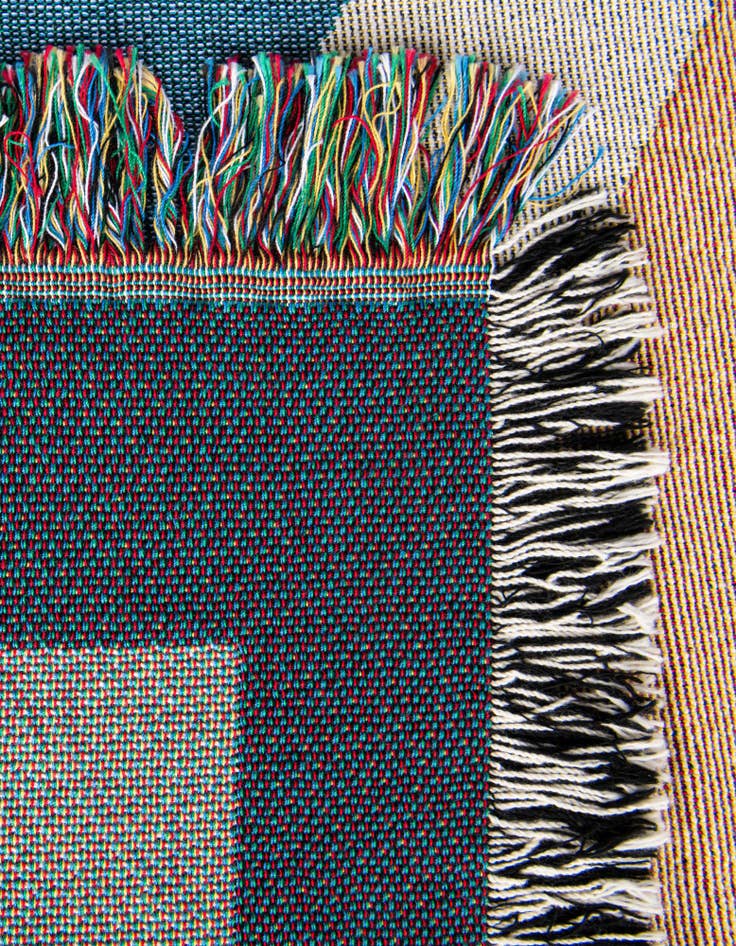 Detail image of 4' 6 x 6' Orbit Throw Blanket