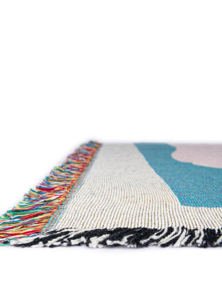 Detail image of 4' 6 x 6' Plate Throw Blanket