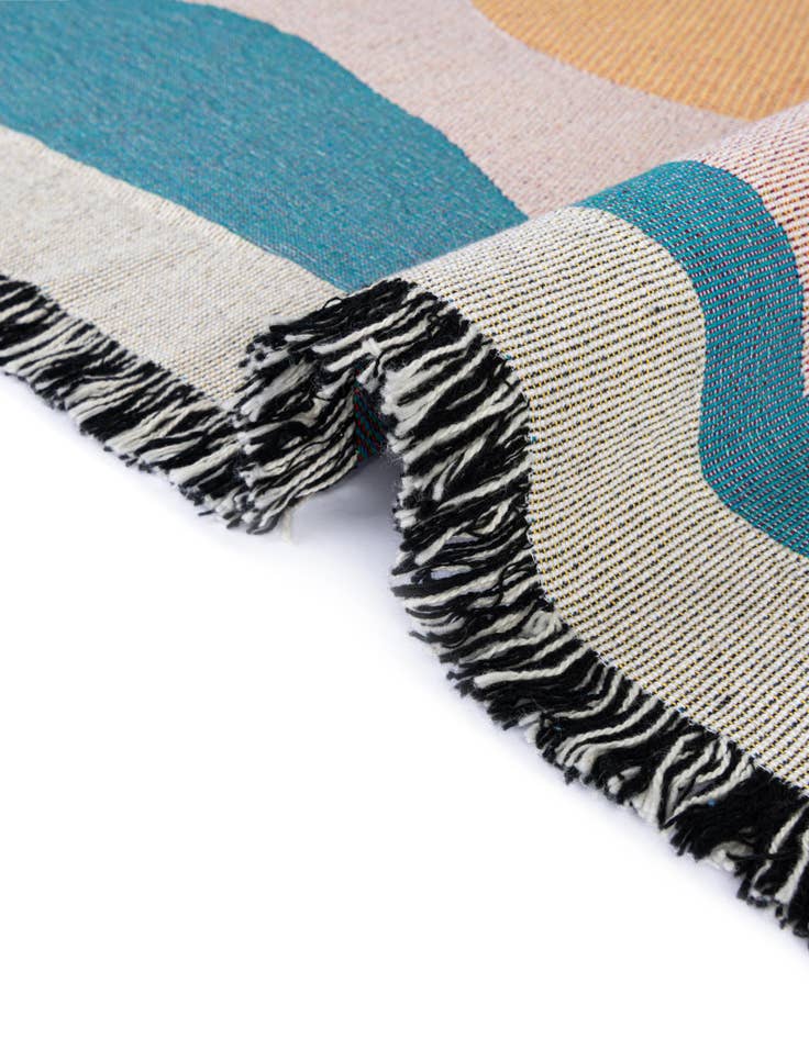 Detail image of 4' 6 x 6' Plate Throw Blanket