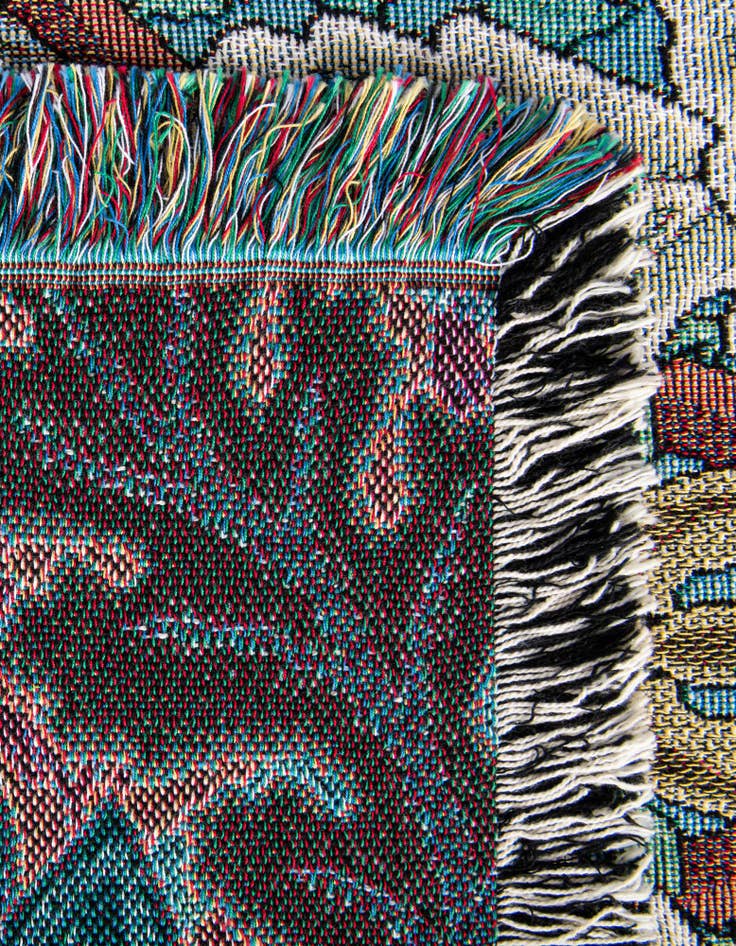 Detail image of 4' 6 x 6' William Morris St James Throw Blanket