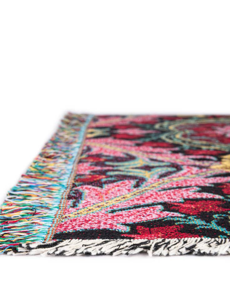 Detail image of 4' 6 x 6' William Morris Eden Strawberry Throw Blanket