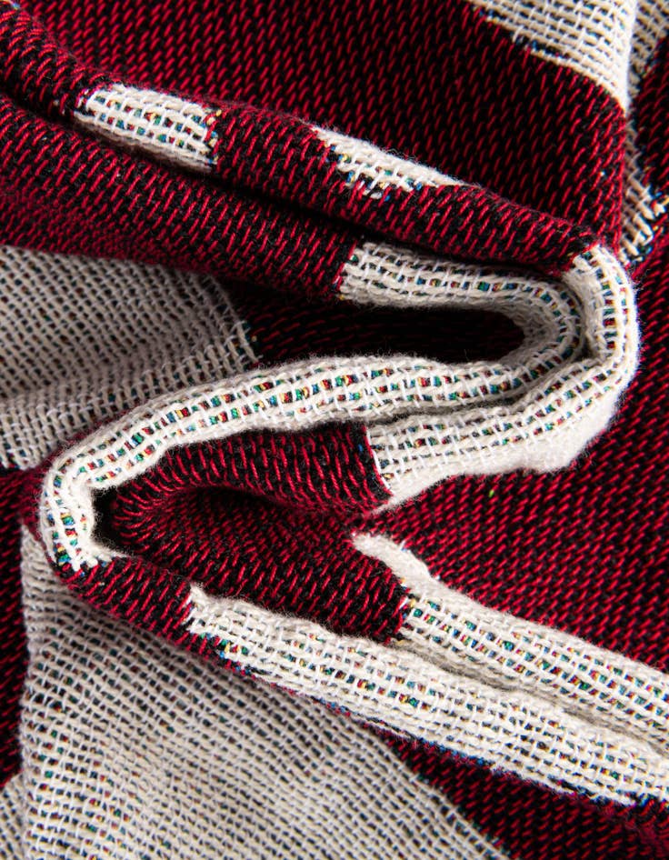 Detail image of 4' 6 x 6' Love Netflix Coffee Throw Blanket