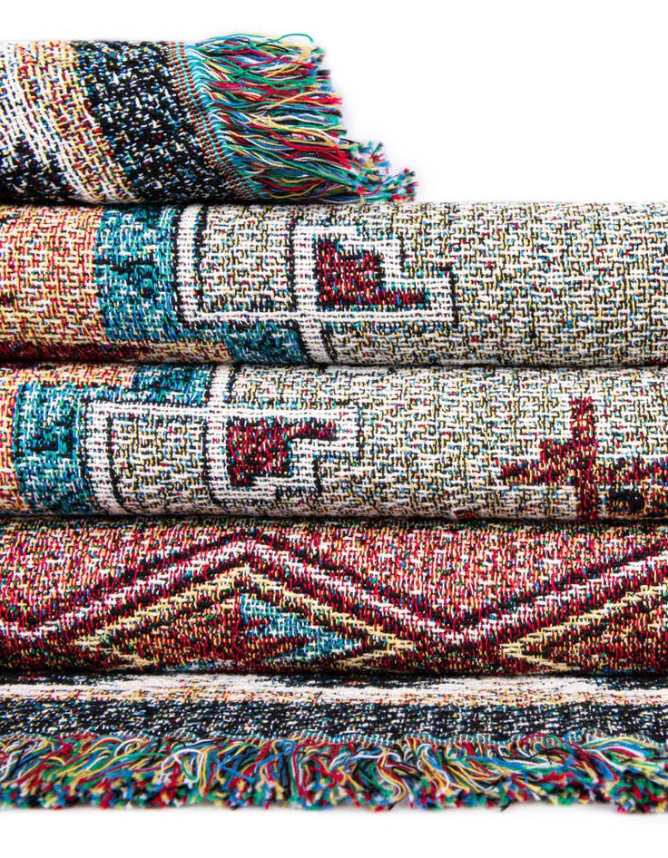 Detail image of 4' 6 x 6' Southwest Salmon Throw Blanket