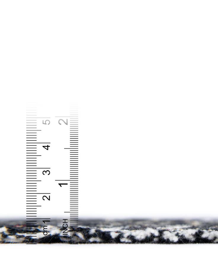 Detail image of 4' 6 x 6' Cheetah Skin Throw Blanket