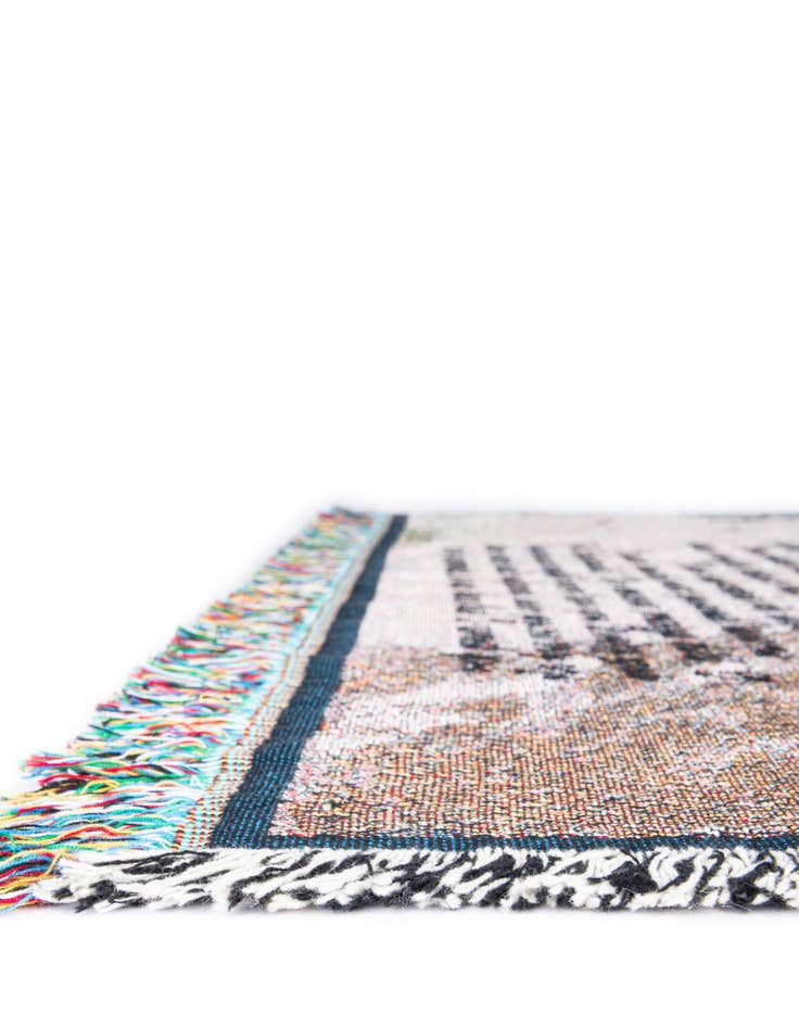 Detail image of 4' 6 x 6' Footprints Throw Blanket