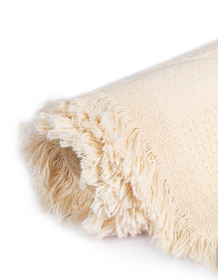 Detail image of 4' 6 x 6' Classic Natural Throw Blanket
