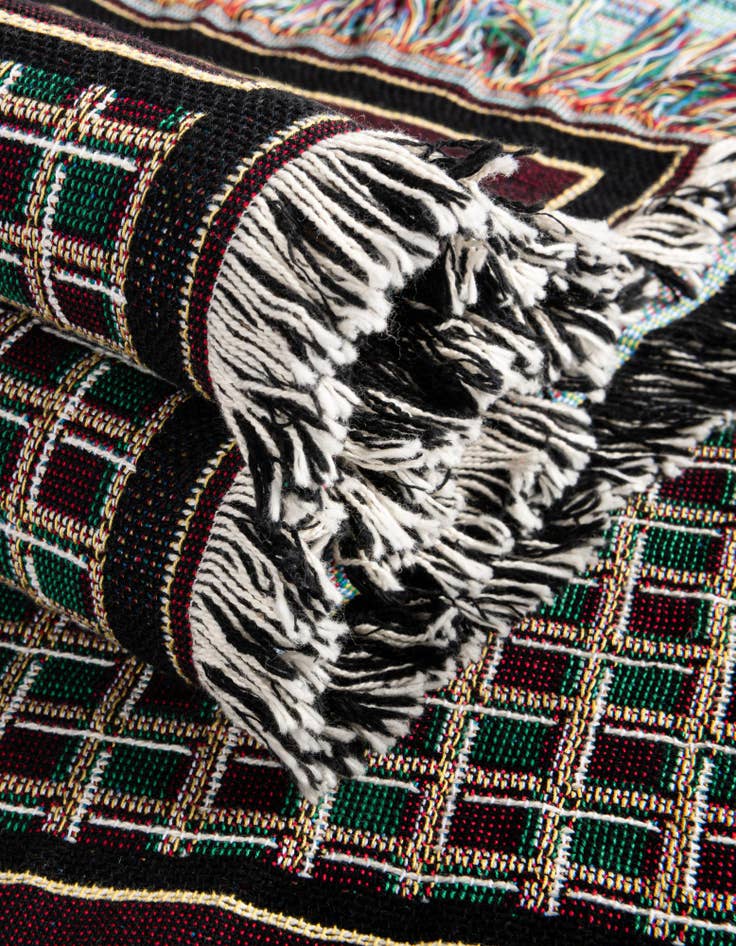 Detail image of 4' 6 x 6' Hunters Pace Equestrian Decor Throw Blanket